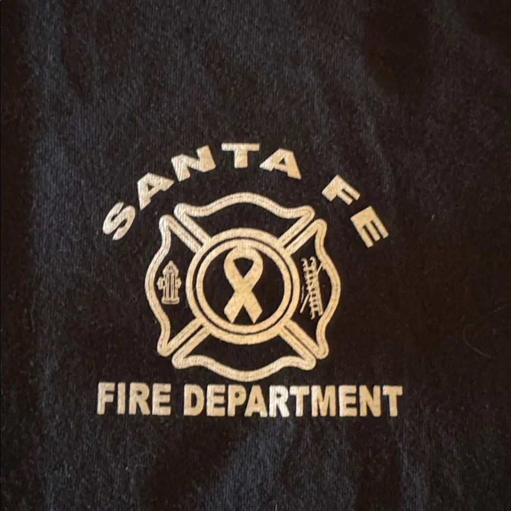 Black Santa Fe Fire Department T-Shirt - Picture 2 of 4